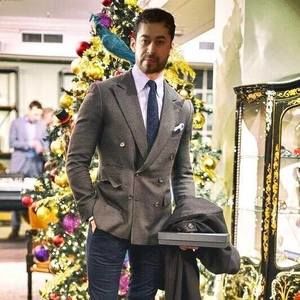 Meet your Posher, Manuel